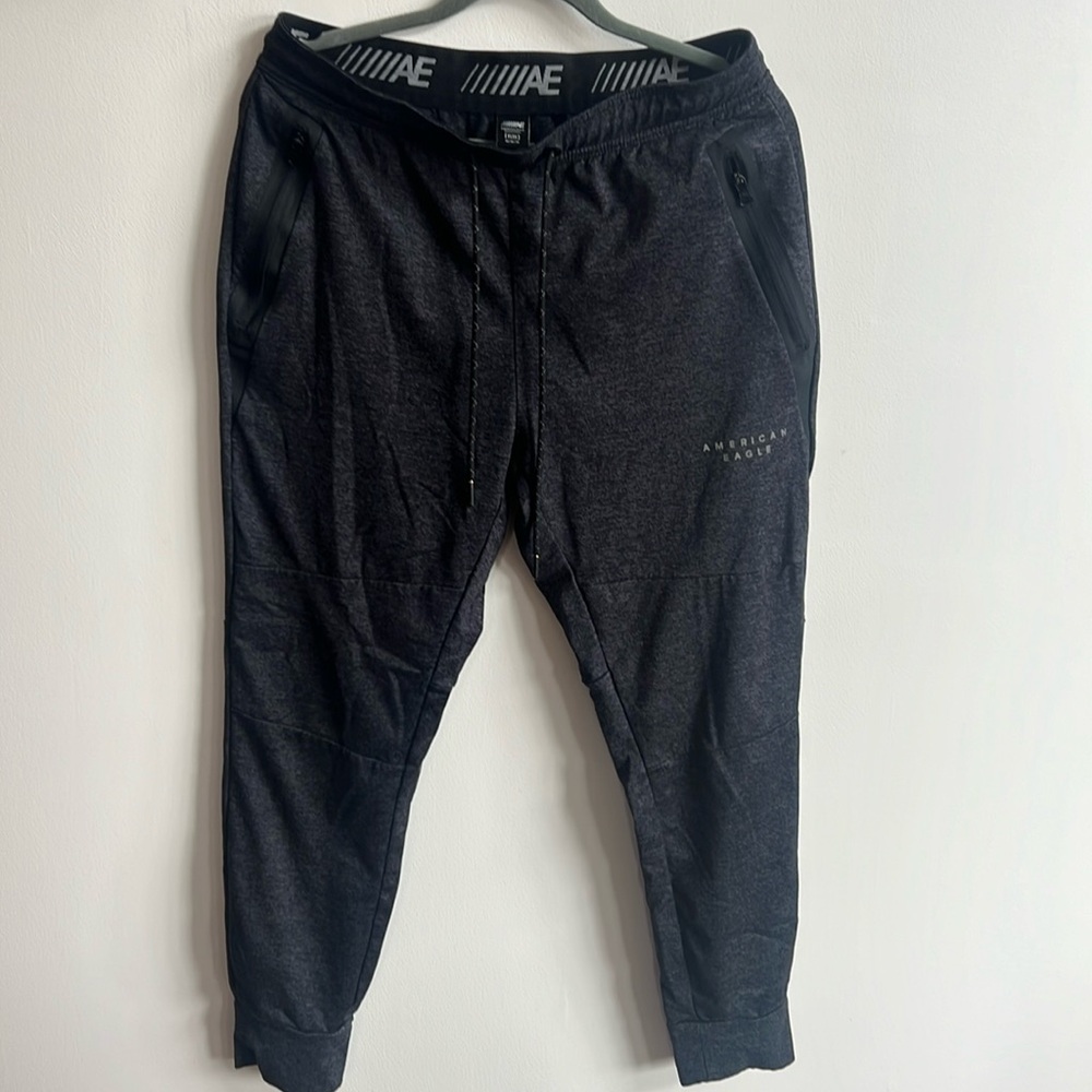 American Eagle Men’s Joggers